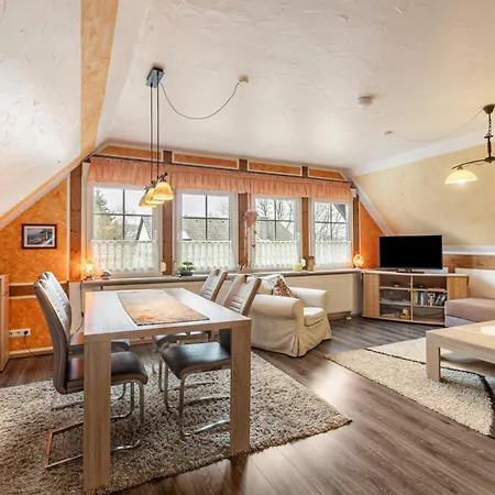 'am Aartalsee' Holiday home Ahrdt